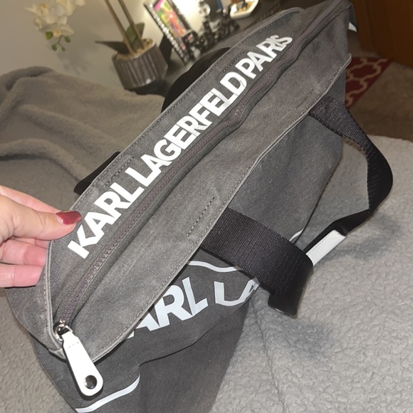 Karl Lagerfeld Paris destroyed tote bag! - Picture 8 of 11